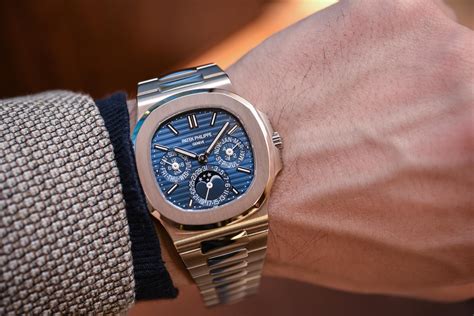 patek philippe nautilus perpetual